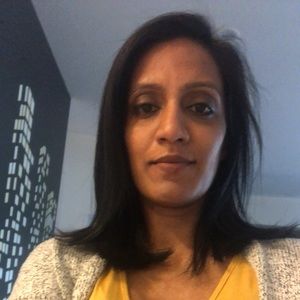 Meet your Posher, Dinushka